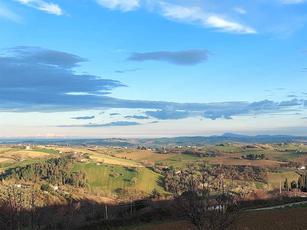 Appartamento a Trecastelli - Foto 2