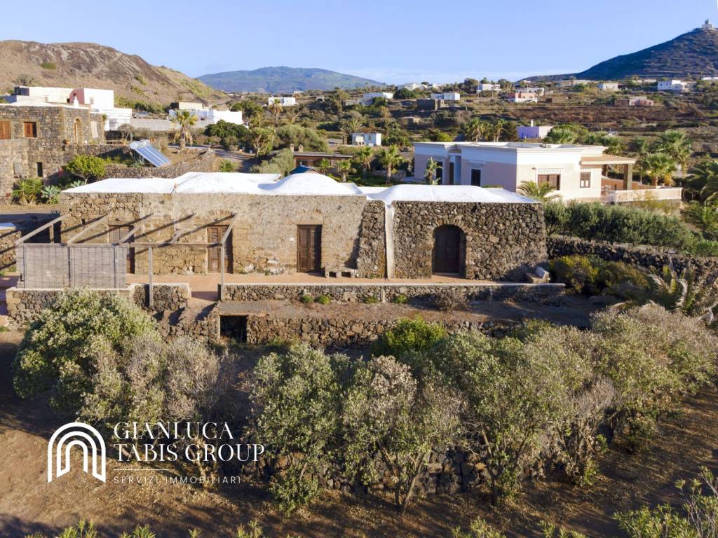 Villa a Pantelleria in Via Kuddia Bruciata, 16 - Foto 2