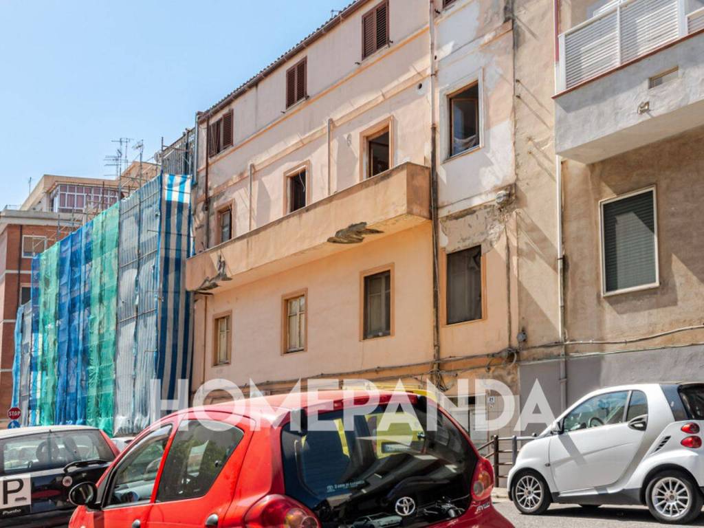 Palazzo / stabile a Cagliari in Via Ogliastra, 21 - Foto 3