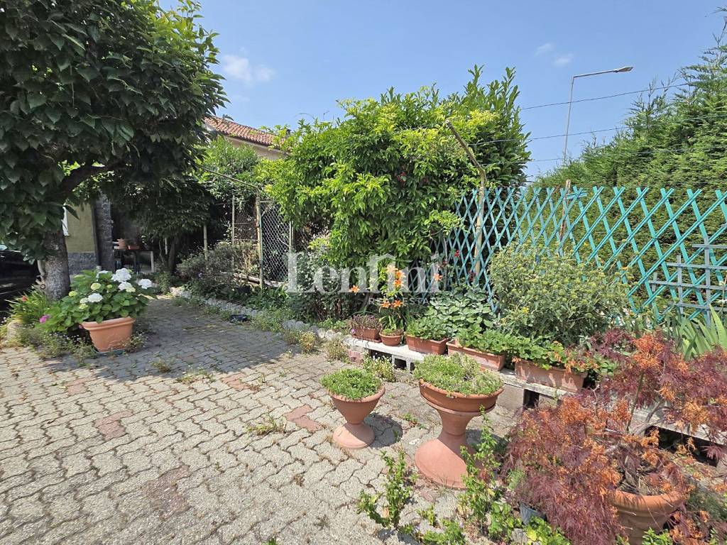 Villa a Casale monferrato in Strada Provinciale Casale Alessandria, 57 - Foto 5