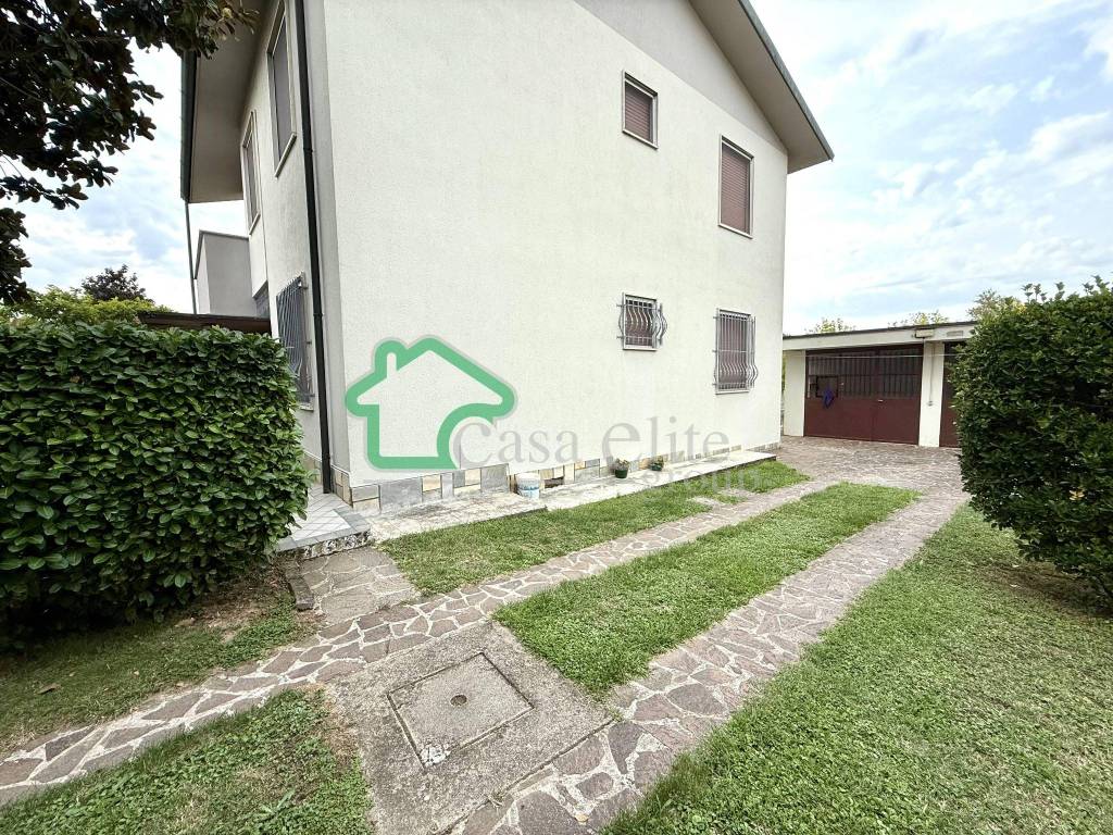 Villa a Secugnago in Via Enrico Berlinguer - Foto 4