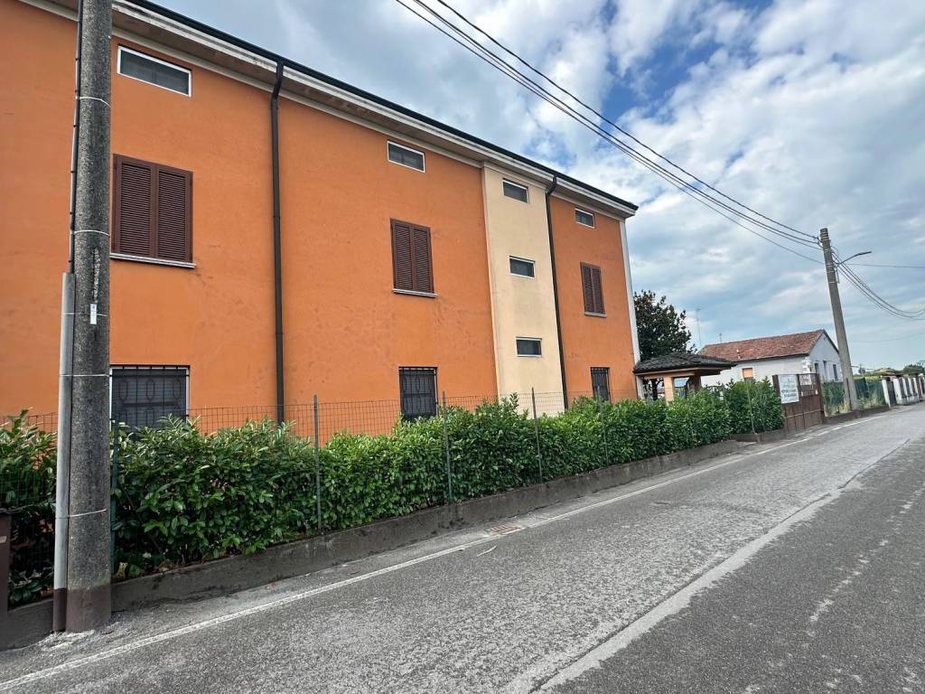 Casa indipendente a Grumello cremonese ed uniti in Via San Martino, 35 - Foto 2