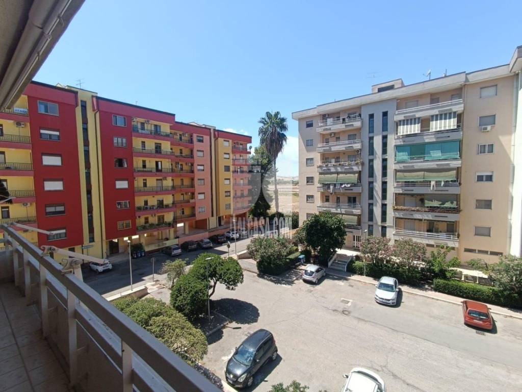 Appartamento a Crotone in via umberto boccioni - Foto 3