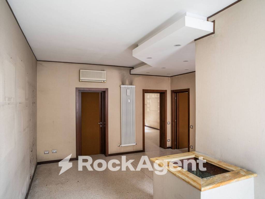 Appartamento a Pavia in Via Antonio Cavagna Sangiuliani - Foto 3