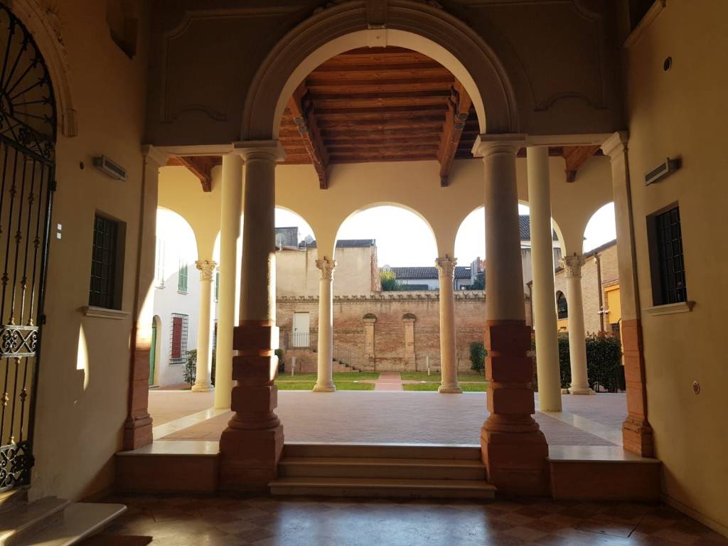Appartamento a Ferrara in Via Antonio Brasavola - Foto 2