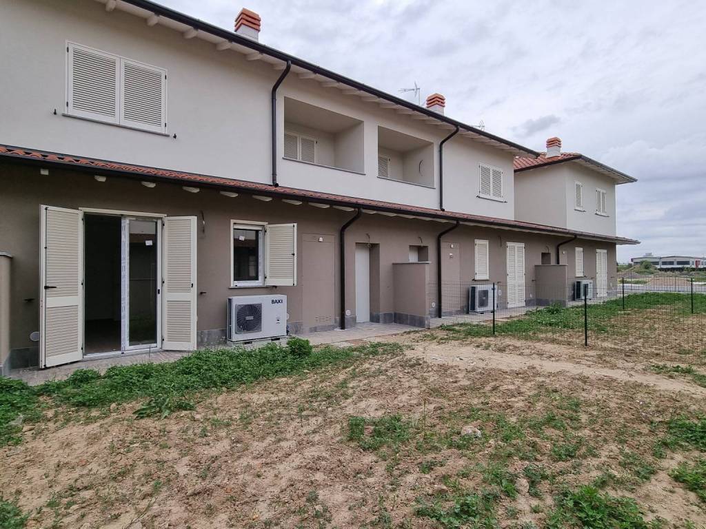 Villetta a schiera a Vellezzo bellini in Via Roma - Foto 2