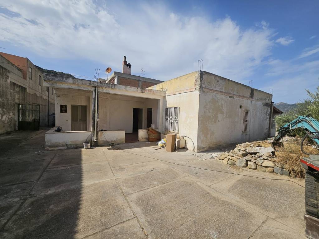Villa a Sinnai in Via Su Portu - Foto 3