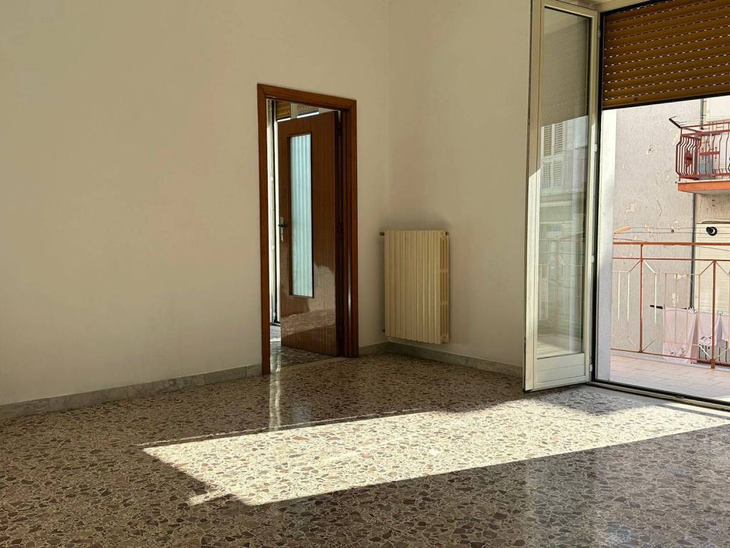 Appartamento a Manfredonia in Via Matteo Fraccacreta - Foto 2