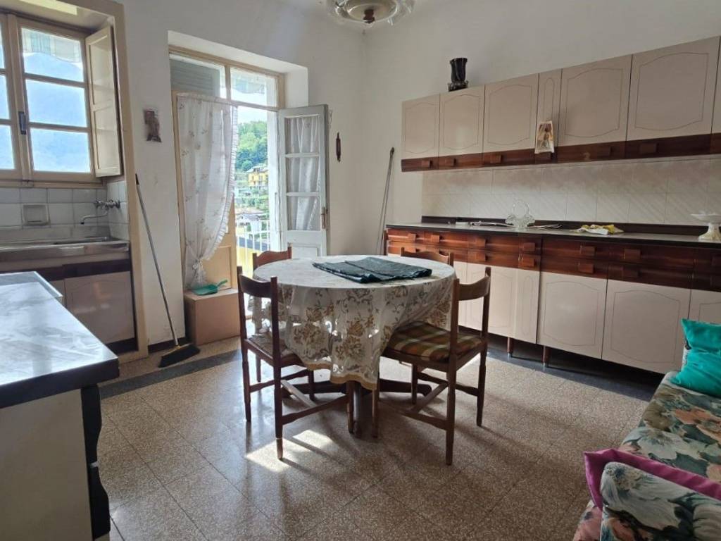 Casa indipendente a Villadossola in Via Elio Toninelli, 41 - Foto 2