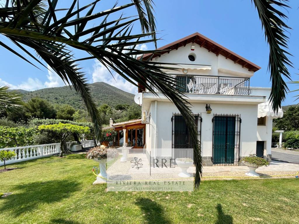 Villa a Ceriale in via Palermo - Foto 2