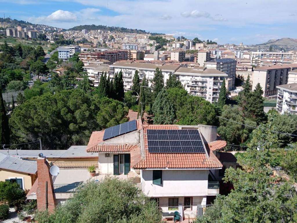 Villa a Caltanissetta in Viale Stefano Candura - Foto 4