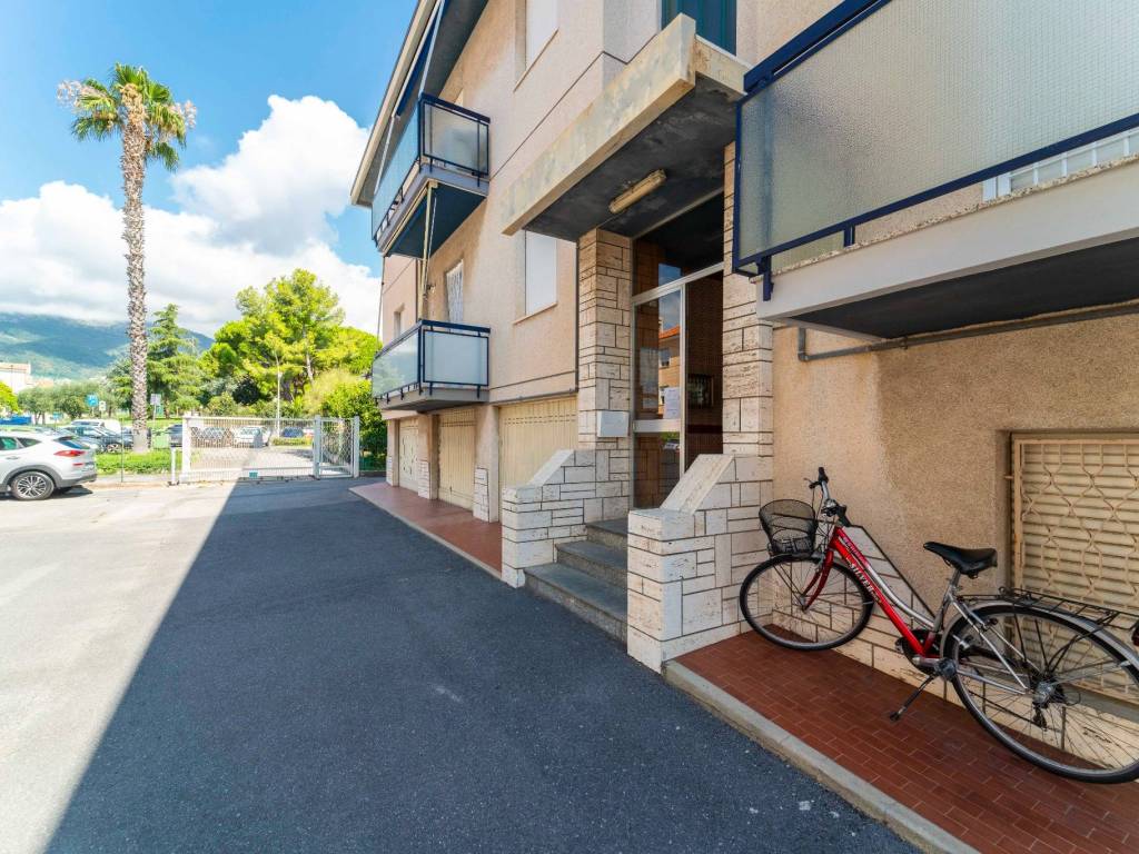 Appartamento a Loano in Via Amilcare Ponchielli, 13 - Foto 3