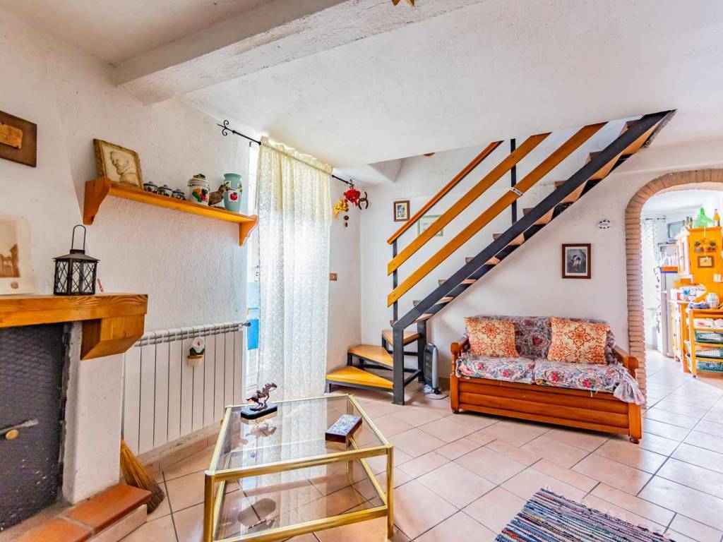 Casa indipendente a Cantalice in Via La Marmora - Foto 5