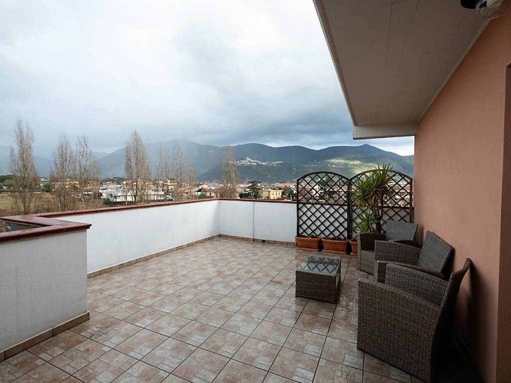 Attico / mansarda a Sermoneta in Largo Piersanti Mattarella - Foto 5