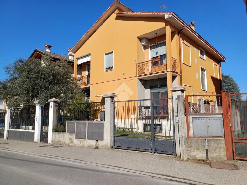 Villa a Verderio in Via Piave, 34 - Foto 2