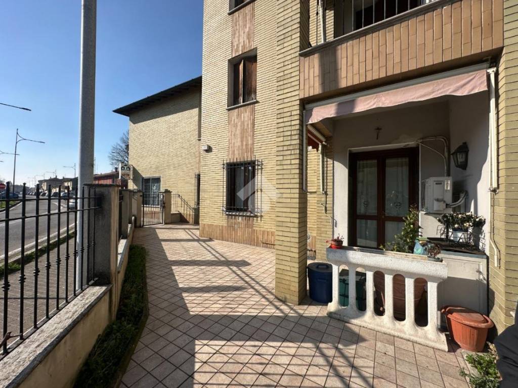 Palazzo / stabile a Pandino in Via Circonvallazione C, 11 - Foto 4