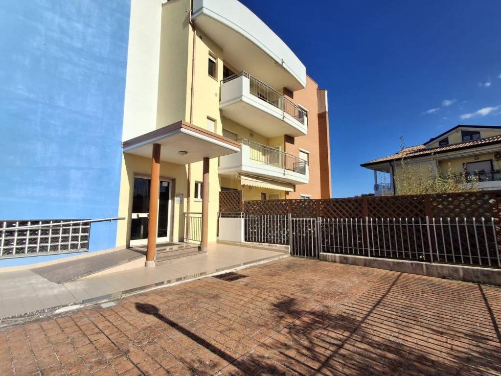 Palazzo / stabile a Termoli in Via Ticino - Foto 2