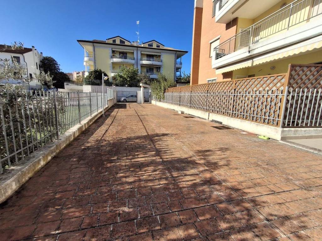 Palazzo / stabile a Termoli in Via Ticino - Foto 4