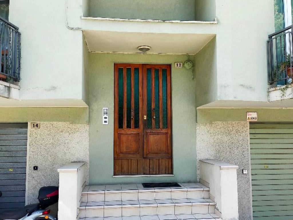 Appartamento a Pesaro in Via Alessandro La Marmora, 12 - Foto 2
