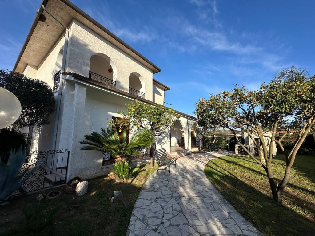 Villa a San felice circeo in Via dei Caprioli - Foto 2