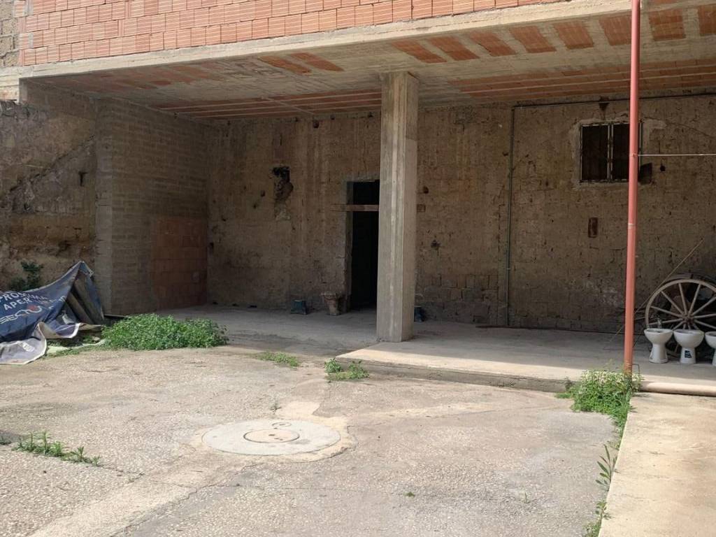 Palazzo / stabile a Marcianise in Via Nicola Gaglione - Foto 2