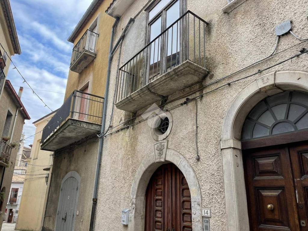 Casa indipendente a Castelvetere sul calore in VIA FRANCESCO DE SANCTIS - Foto 2