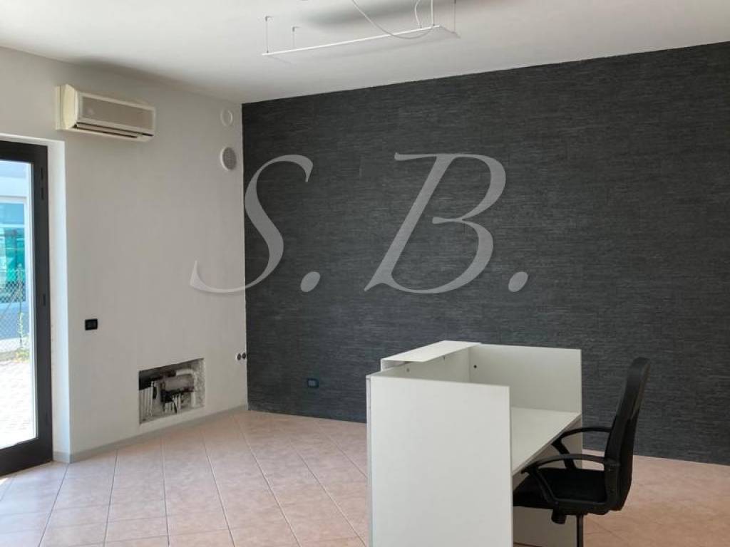 Immobile a Porto mantovano in Via Berlino - Foto 2