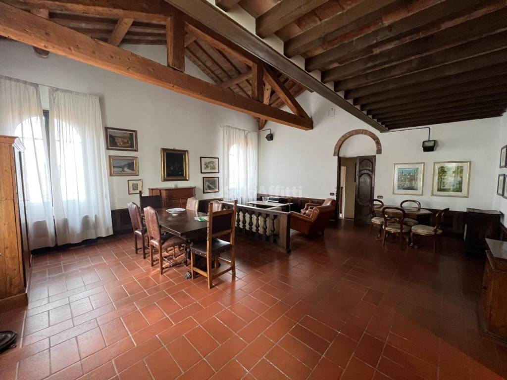 Appartamento a Modena in Via Cesare Battisti - Foto 3