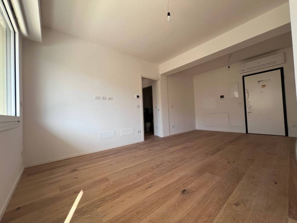 Appartamento a Riccione in Viale Dante Alighieri, 157 - Foto 4