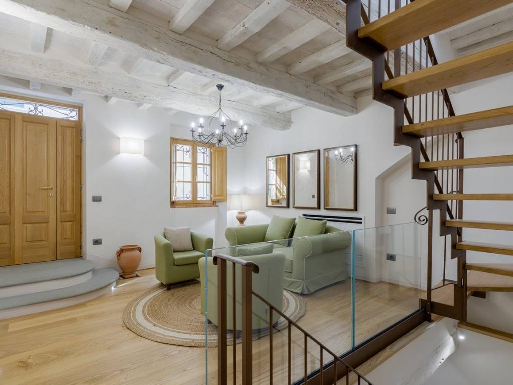 Casa indipendente a Cortona in Via Gino Severini, 6 - Foto 2