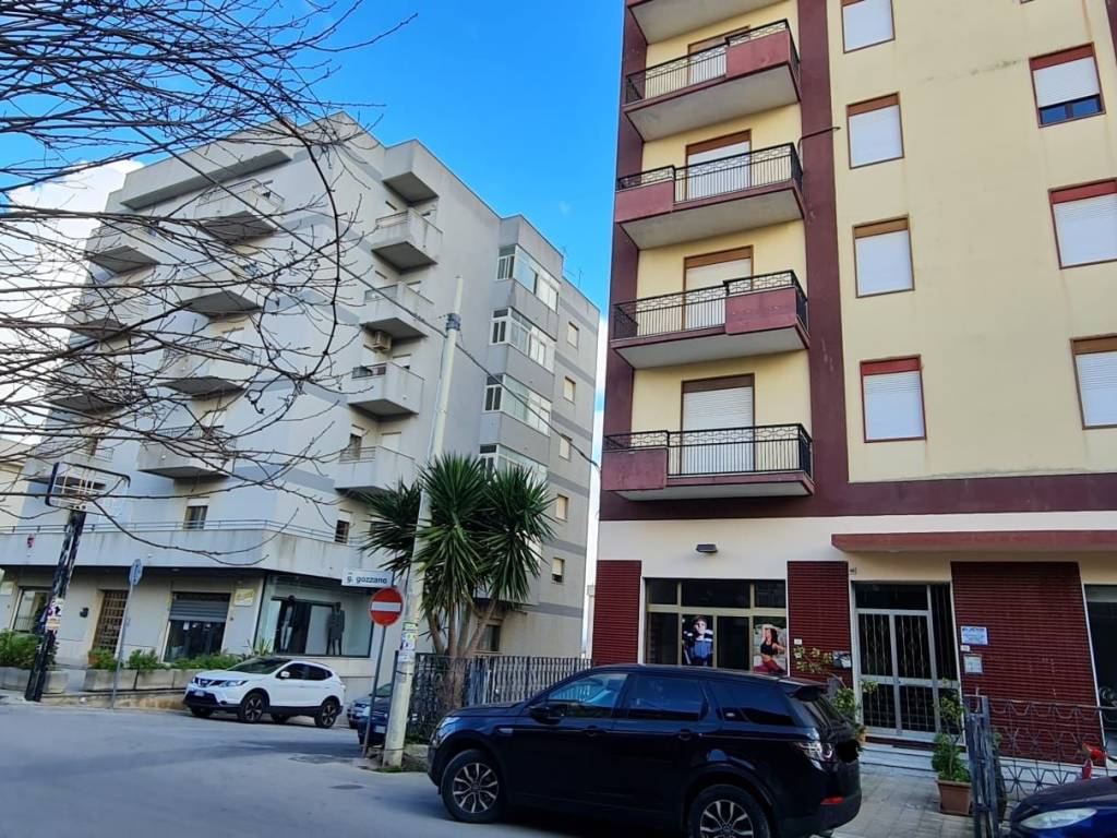 Appartamento a Castelvetrano in Via Giovanni Gentile - Foto 2