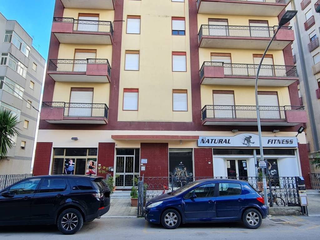 Appartamento a Castelvetrano in Via Giovanni Gentile - Foto 3