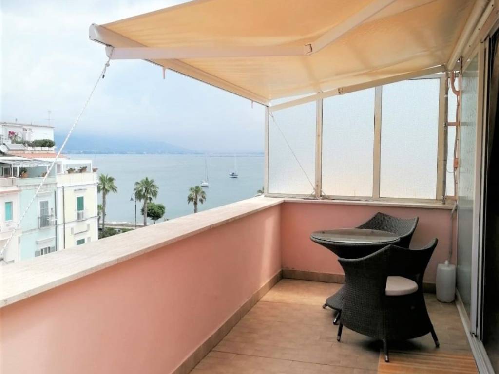 Attico / mansarda a Gaeta in Piazza Mare dell'Arco - Foto 3