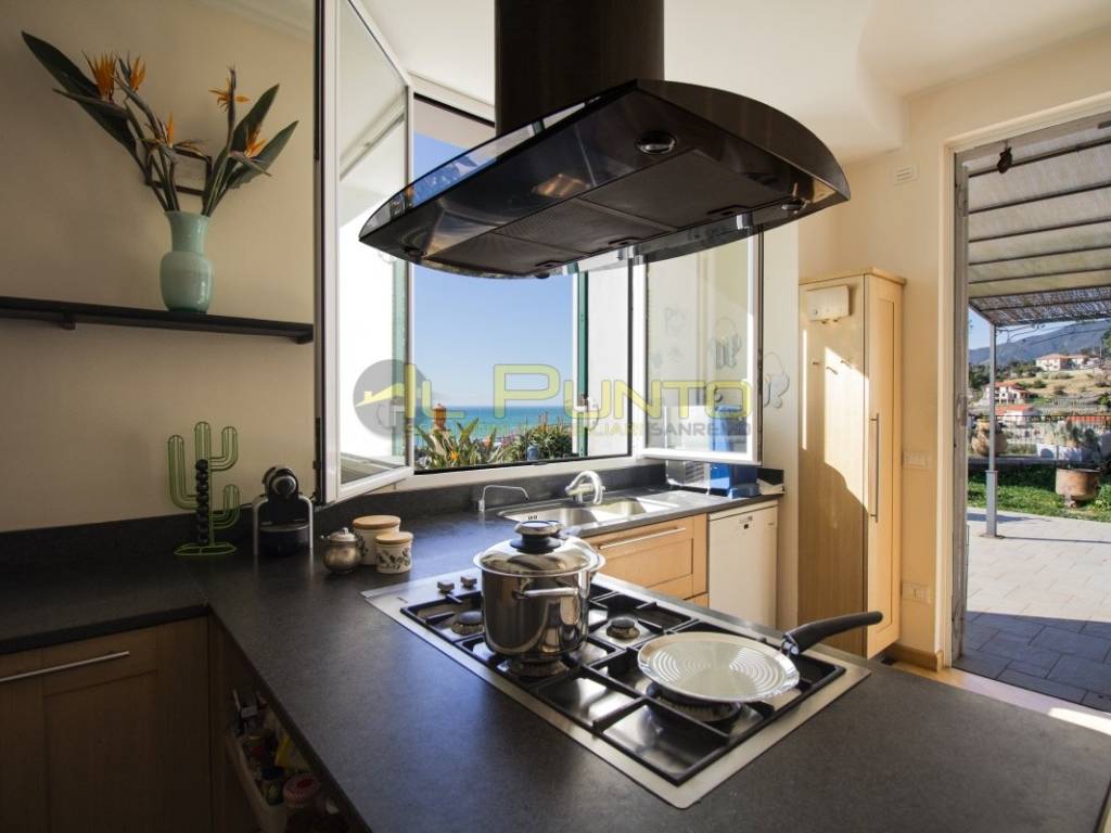 Villa a Sanremo in via Val d'Olivi 152 - Foto 3