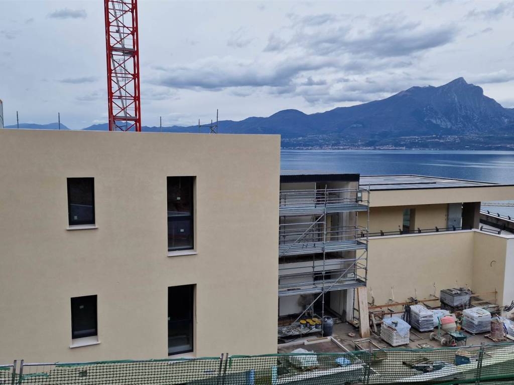 Appartamento a Torri del benaco in Via Bellini, 22 - Foto 5