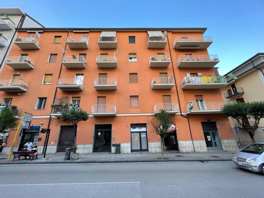 Appartamento a Avellino in Via Giosuè Carducci, 62 - Foto 2