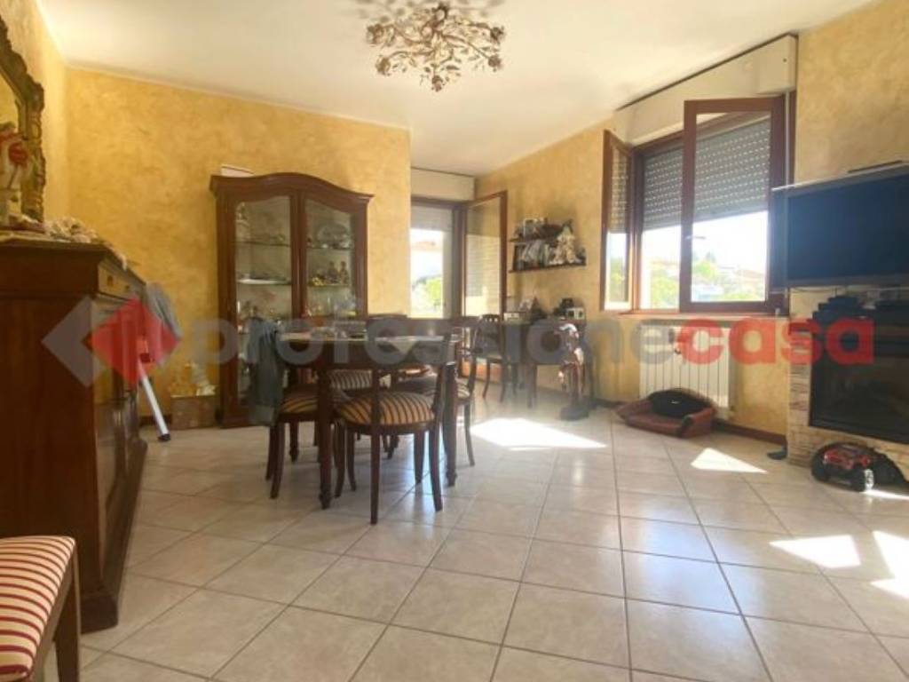 Appartamento a Rosignano marittimo in Viale dei Medici - Foto 3