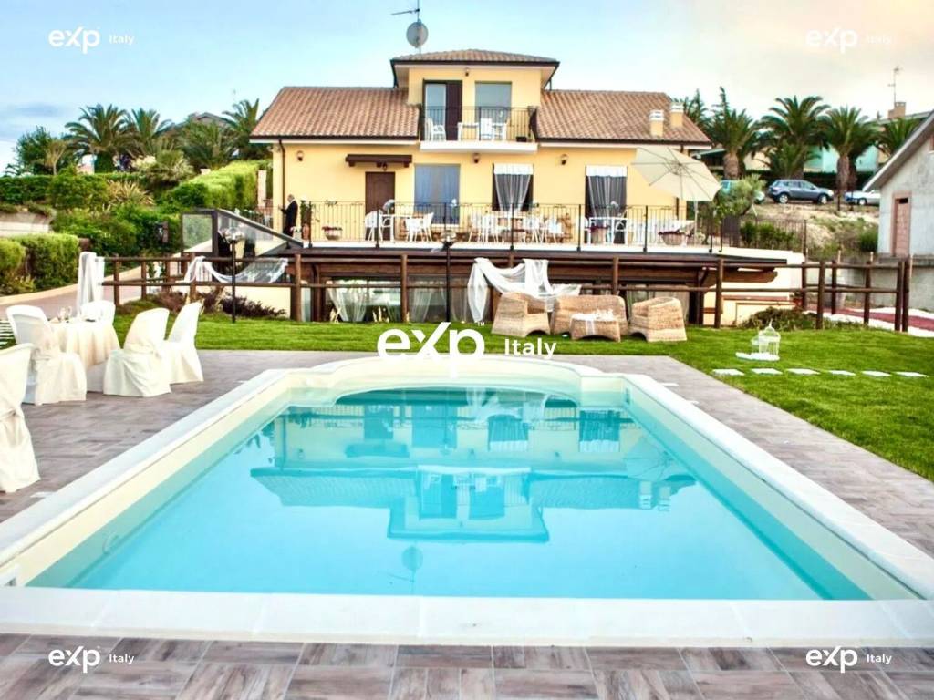 Villa a Petacciato in Piazza Della Comunità Europea, 19 - Foto 3