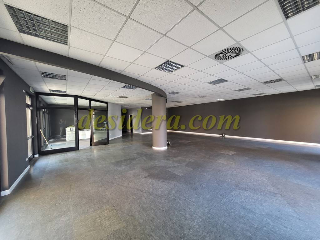 Immobile a Sesto calende in Piazza Aldo Moro, 8 - Foto 5