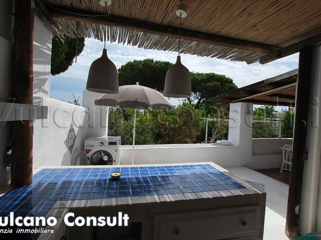 Villa a Lipari in Strada Comunale Falcuna-Peppemaria - Foto 5
