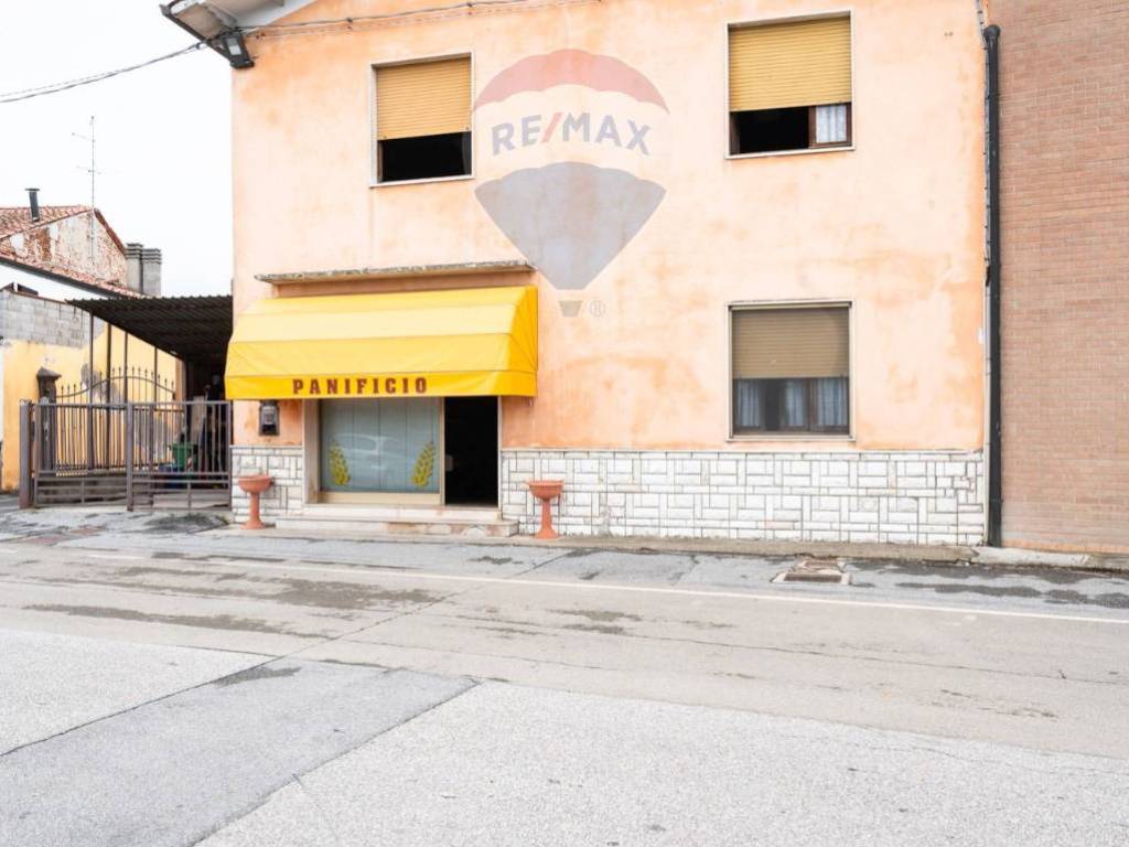Casa indipendente a Viadana in via Argine Ceriana, 32 - Foto 4