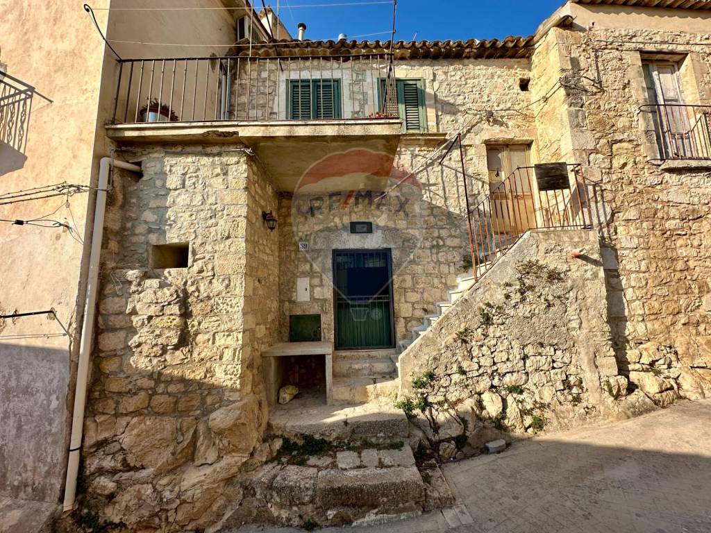 Casa indipendente a Modica in Via Scribano, 59 - Foto 2