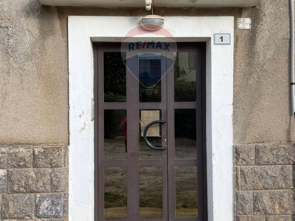 Appartamento a Carbonia in VIA IRMA BANDIERA, 2 - Foto 3