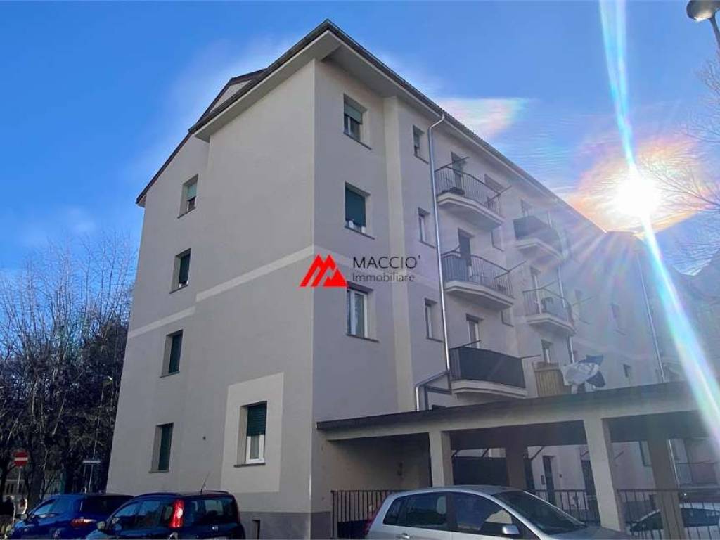 Appartamento a Aosta in Via Buthier, 33 - Foto 2