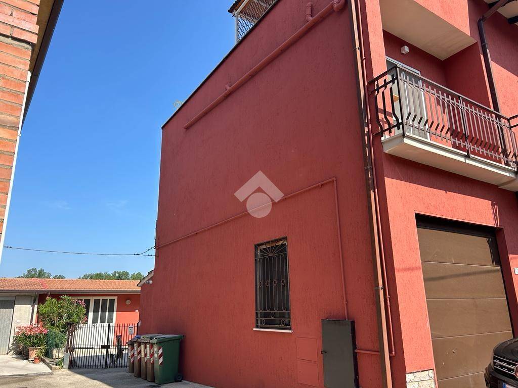 Appartamento a Deruta in Via Caprara Bassa - Foto 5