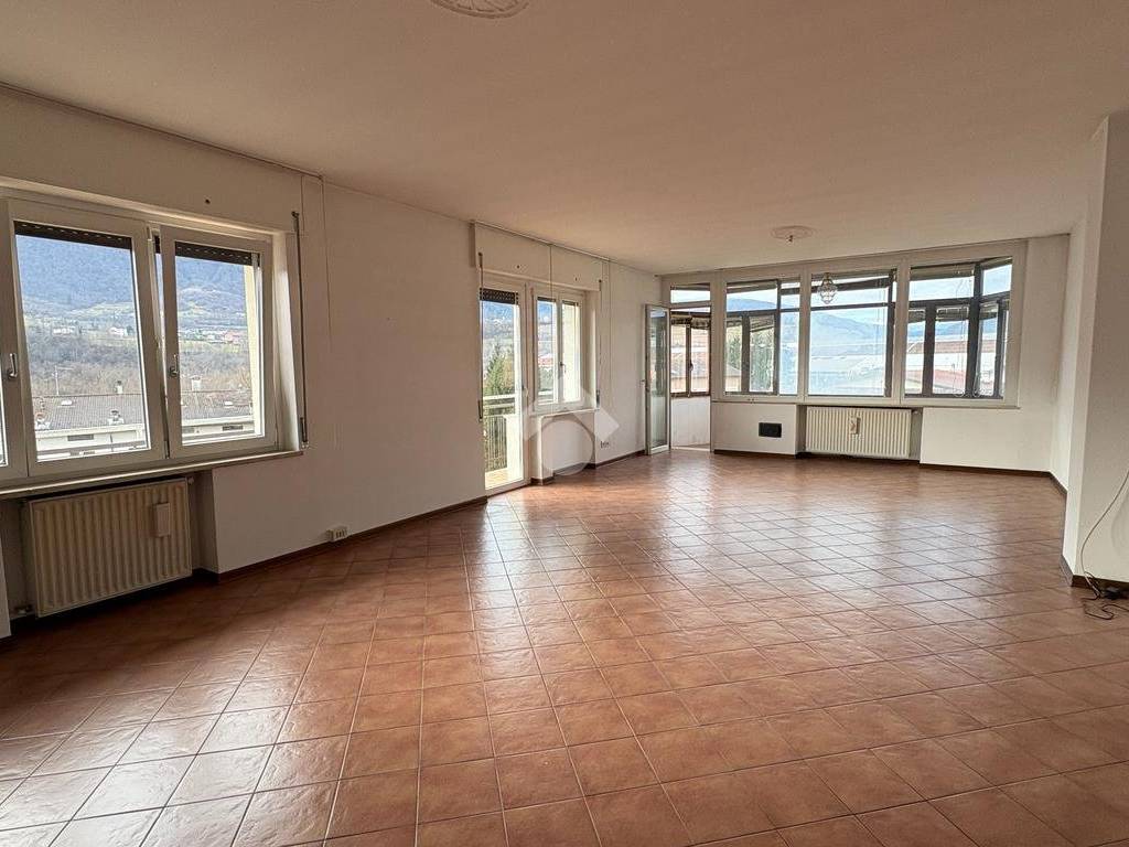 Appartamento a Feltre in Via Folli, 10 - Foto 2