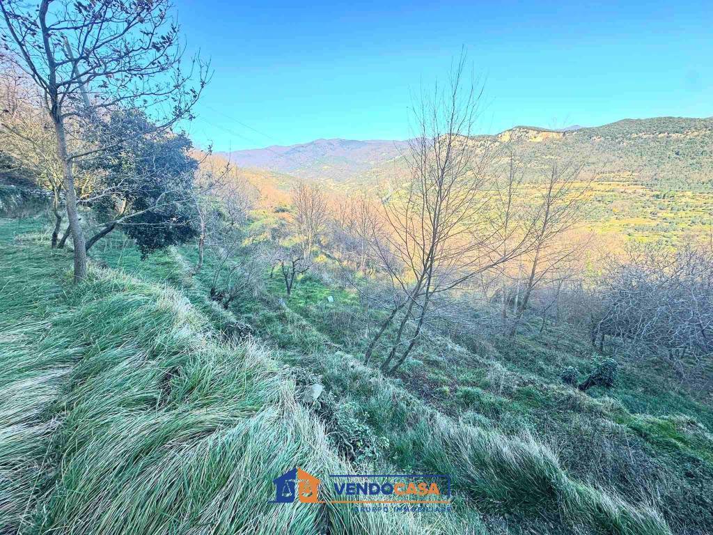 Terreno a Finale ligure in Via Bracciale - Foto 2