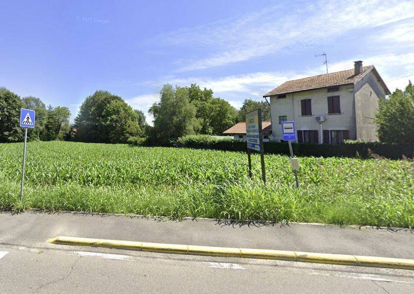 Terreno a Besnate in via Alessandro Manzoni, 1 - Foto 2