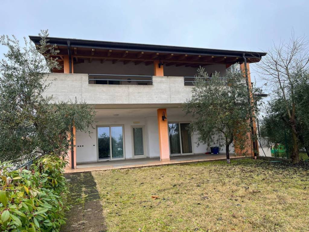 Villa a Manerba del garda in Via Montanina - Foto 2