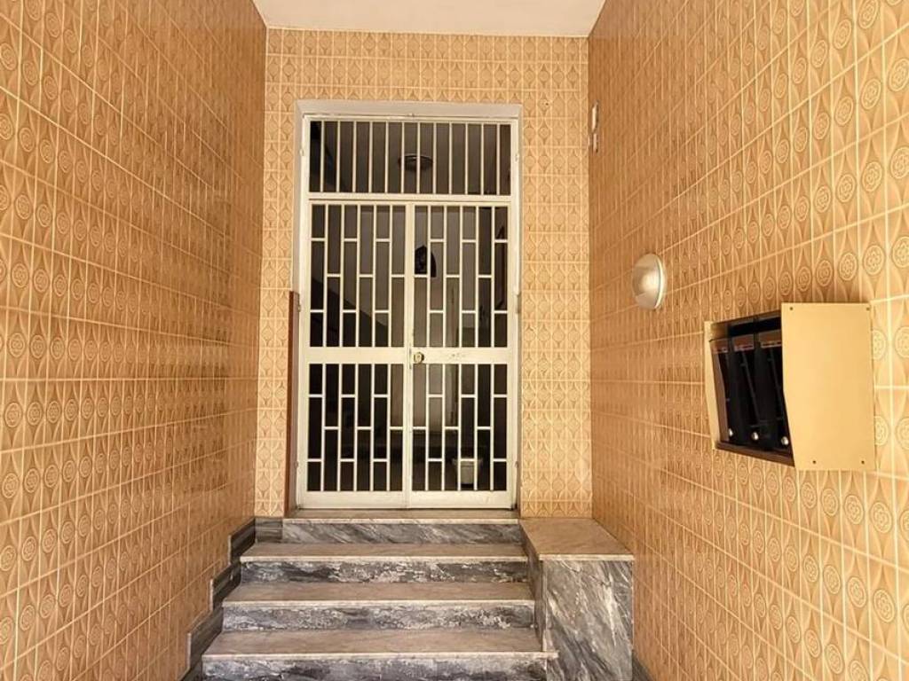 Appartamento a Foggia in Piazza Carlo Villani, 32 - Foto 3